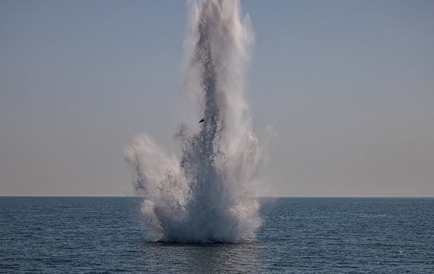 В Чёрном море уничтожили дрейфующую морскую мину