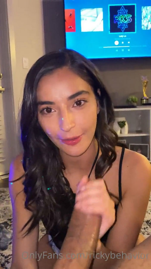 Onlyfans: Emily Willis Nude Bbc Deepthroat Blowjob [SD 1080p]