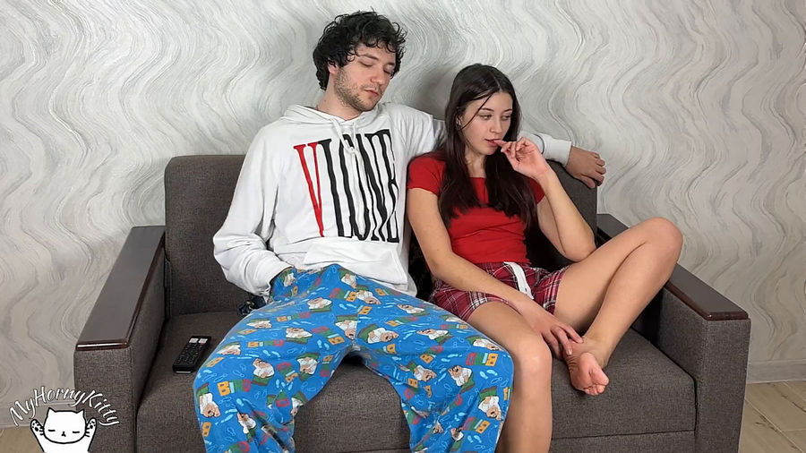 Onlyfans: Step Sis Sits On Step Bro And Rubs Her Pussy On The TipHis Cock But He Accidentally Cum Inside MyHornyKitty [FullHD 1080p]