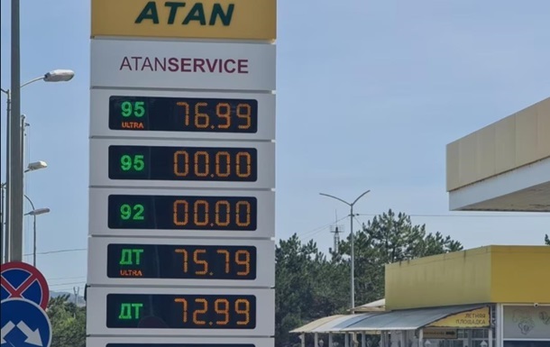 В Крыму обещают "справиться" с дефицитом бензина
