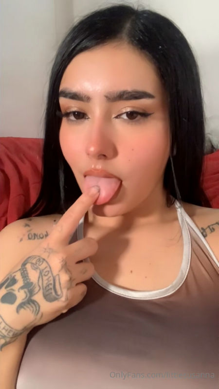 Onlyfans: Littlesusanna [SD 960p]