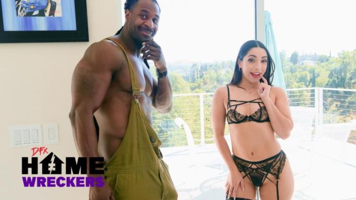 Madison Wilde - The Handyman Fixed Her Wife's Plumbing [FullHD 1080p]