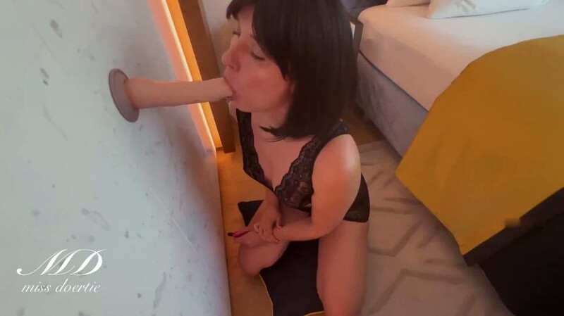 Miss-Doertie - Tur 4 - Willkommen im Glory Hole [FullHD 1080P]  (MyDirtyHobby)