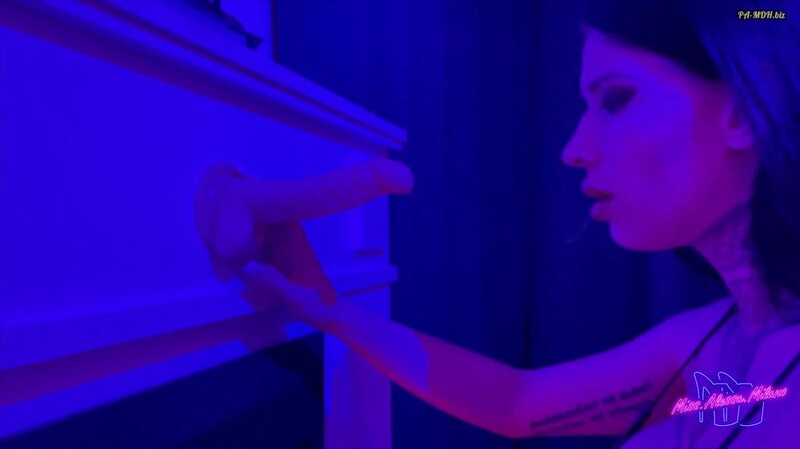 MissAlessaMilano - Saugdildo Deluxe - Blowjob und Fick Show [FullHD 1080P]  (MyDirtyHobby)