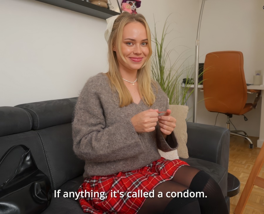 Mari Moore A Special Lesson With a Student Ended With Rough Sex And Eating Cum From a Condom