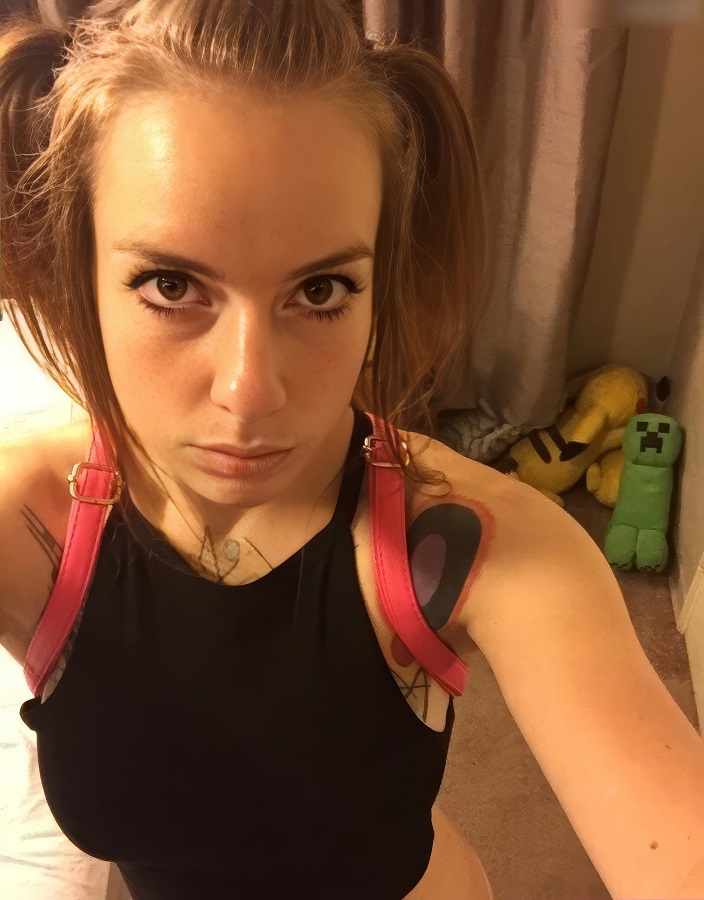 Amber Blank Hubby Eats My Creampie After BBC