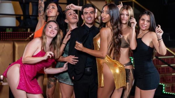 Lia Lin - Bouncing and Banging [FullHD 1080p]