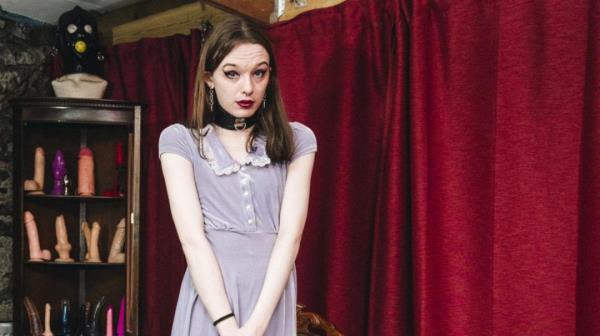 Gothic Bimbo - The Insatiable Gothic Bimbo [FullHD 1080p]