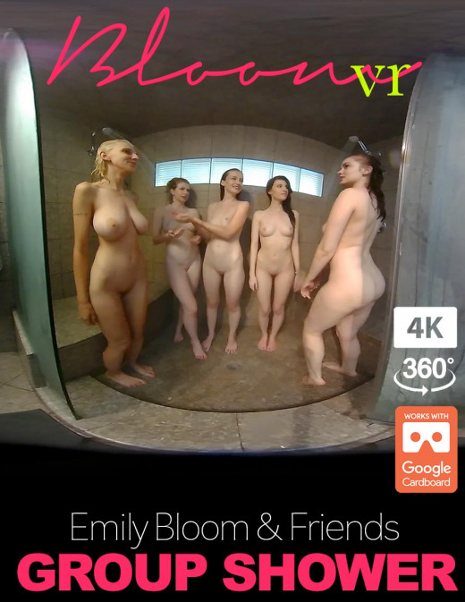 Emily Bloom, Mary Moody, Kawaiii Kitten, HopelessSoFrantic, Abigale - Group Shower