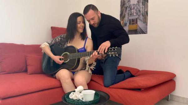 Lily Rose - Leaves the guitar for another activity [SD 480p]