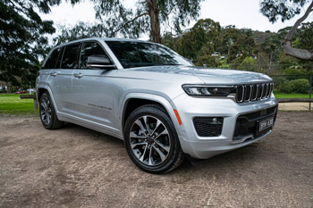 Jeep Grand Cherokee Overland (2023) Walk Around