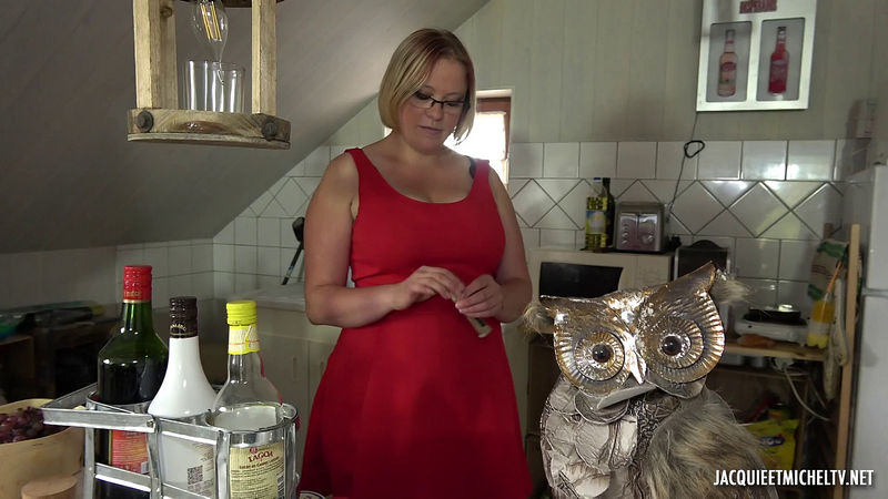 Dans La Sarthe Avec Sophie Institutrice (JacquieEtMichelTV/Indecentes-Voisines) FullHD 1080p