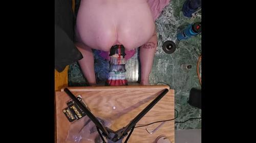 Teagan T - Having Fun With An Array Of Toys All Sorts Of Shapes And Sizes [FullHD, 1080p]