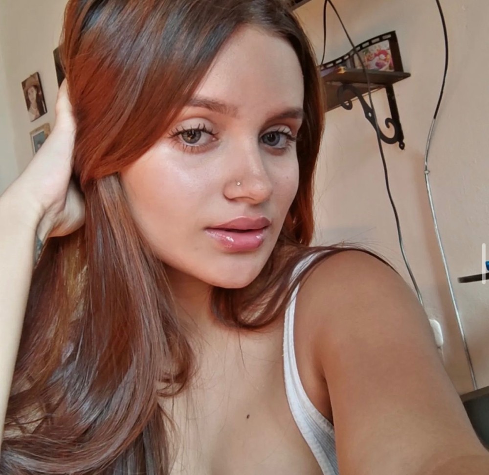 Saralovy - La modelo de OnlyFans me da mas que una mamada por promo - Blowjob