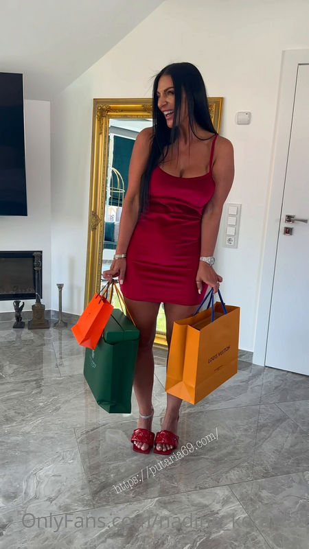 Nadine Kerastas Paid For Shopping In ANAL (Onlyfans) SD 1920p