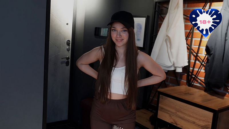 Pizza Delivery Or Sex Delivery Fucked The Courier On The Table  Deluxe Bitch Bonnie Blaze (Onlyfans) FullHD 1080p