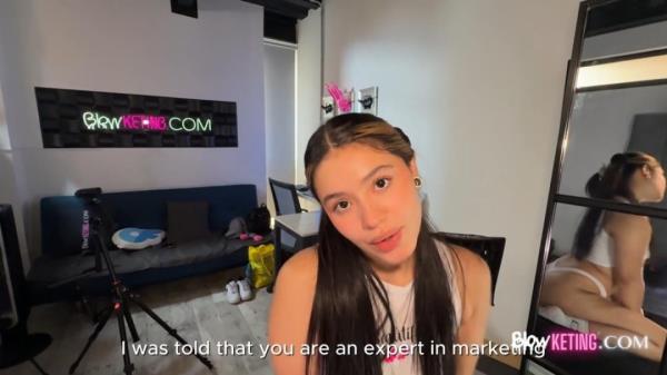 Avakiut - Amatueur Brunette Shocks Us With Her Big Booty And Even Gives My Manager A Thrill - Blowjob [HD 720p]