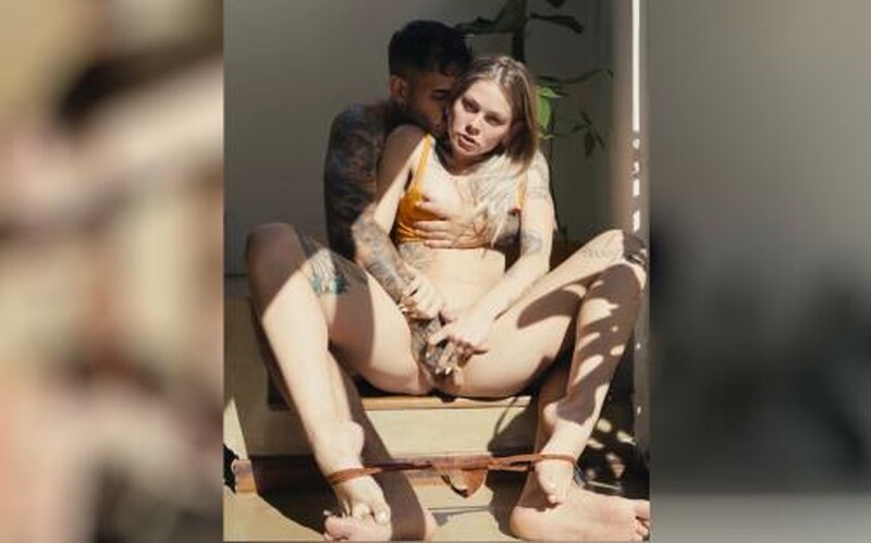 Sammm - Stairwell Squirting [FullHD 1080P]  (Lustery)