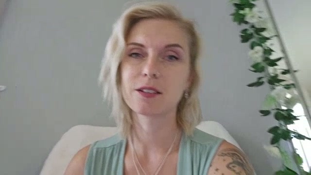 Lexi Snow - Boss Shrinks Her New Personal Assistant [SD 360P]