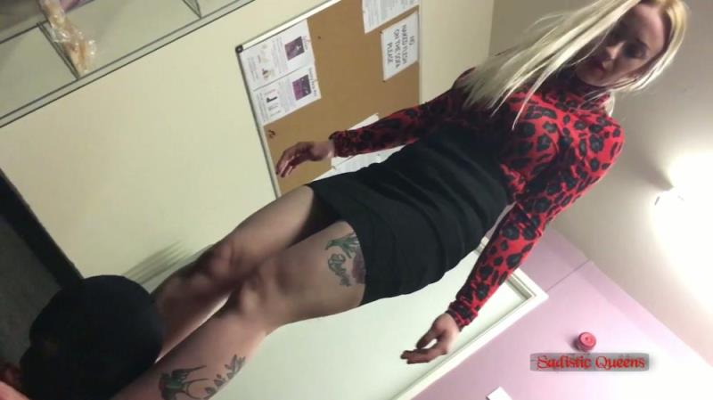 Sadistic Queens - Squishysax - Miss Anna Elite - Kiss Lick Worship and Adore Them [FullHD 1080P]