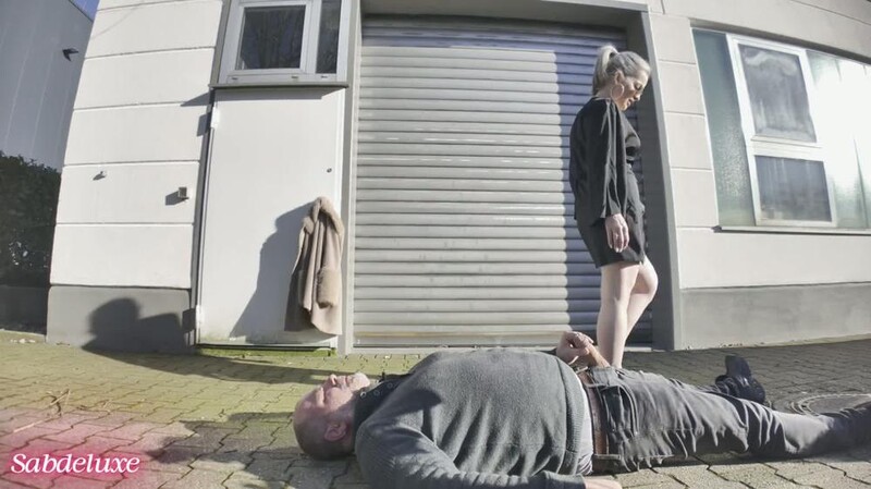 Sabdeluxe - Outdoor Fußtreffen [FullHD 1080P]  (MyDirtyHobby)