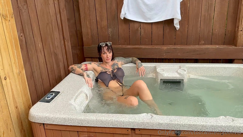 Onlyfans: Tootwistedtaboovip I Caught My Step Aunt Fucking Her Step Brother My Father (FullHD) - 2025