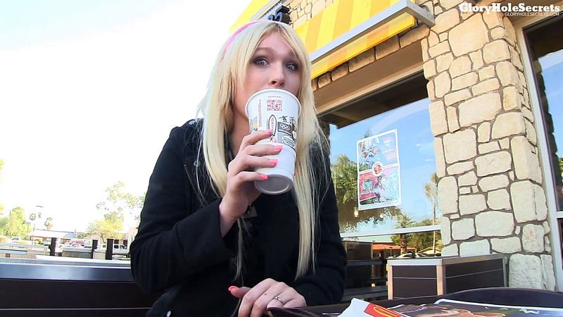Lila First Glory Hole (FullHD 1080p) - GloryHoleSecrets - [2025]