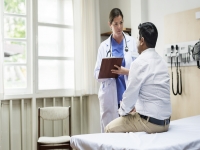 Рада ухвалила закон, який уперше визначає, що таке “медична практика”