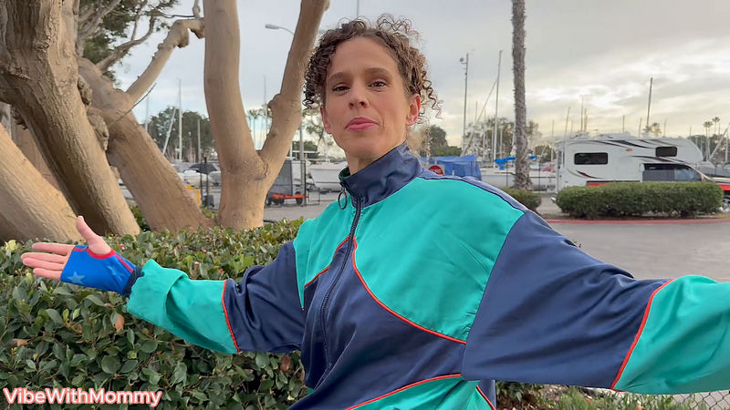 Inappropriate Stepmom On Vacation Fucks Around Town Vibewithmommy (Onlyfans) FullHD 1080p