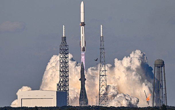 Blue Origin впервые поймала бустер ракеты после запуска