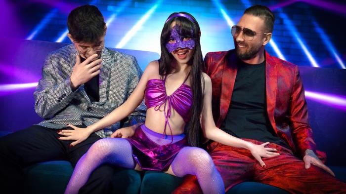 Ronnie Violet - Daddy, I'll Do Anything. Spitroasting My Dirty Stripper Stepdaughter! [FullHD 1080p]