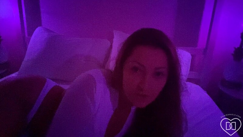 Dani Daniels - Blacklight Virtual Sex [FullHD 1080P]