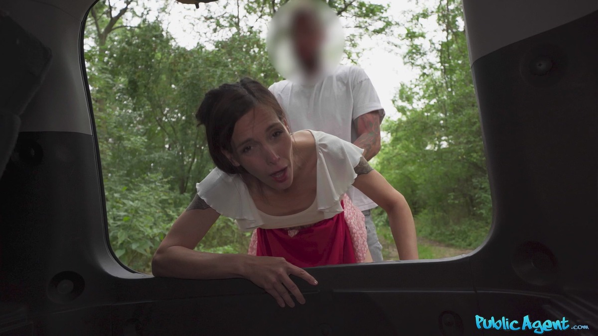 Mia Moone - Shy Waitress Needs More Than Tips