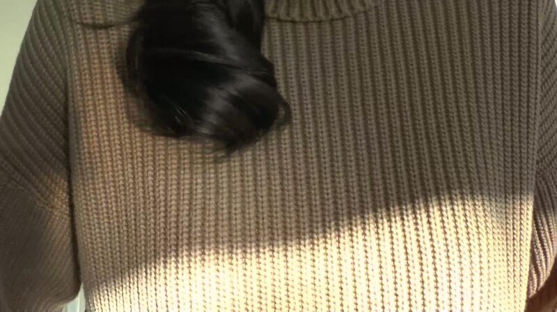 Lady_Victoria_Valente - Spritze Auf Meinen Pullover Ab - Im Dicken Rollkragen Pull... [FullHD 1080P]  (MyDirtyHobby)