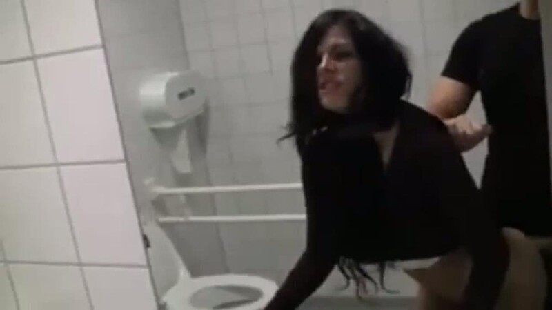 Party-Jule - Fickgeil bei IKEA [HD 720P]  (MyDirtyHobby)