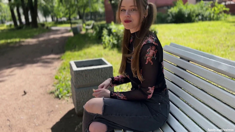 Invited Home And Fucked a Cute Student Girl Feeding Birds Yuiwoo [FullHD 1080p] 2025