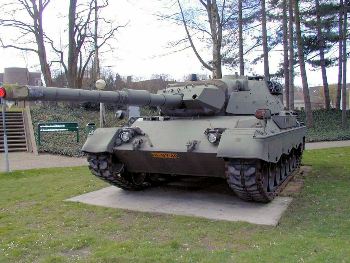 Leopard 1-V (NL) Walk Around