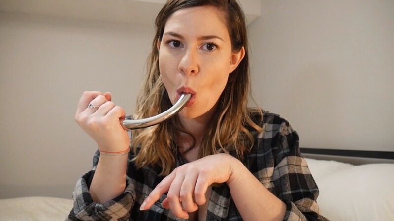 Ashley Alban - Ash Tries a New Toy [FullHD 1080P]