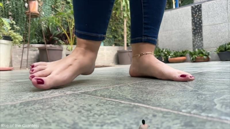 Rise of the Giantess Barbara - I Bully Small Men Like You [4K 2160P]