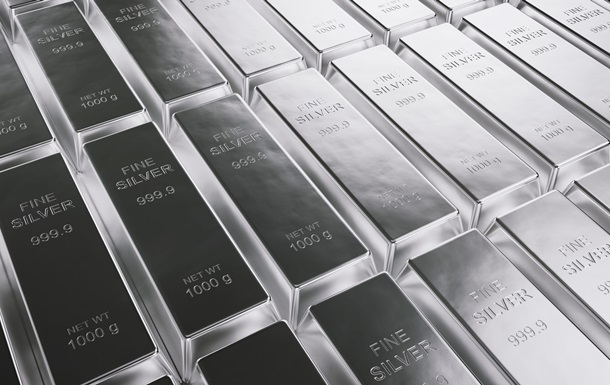 Серебро обновило рекорд после октябрьского пика