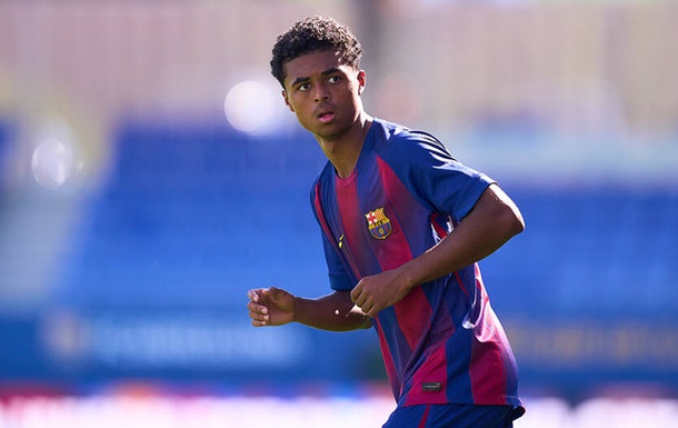 Барселона намерена продлить контракт с сыном известного бомбардира