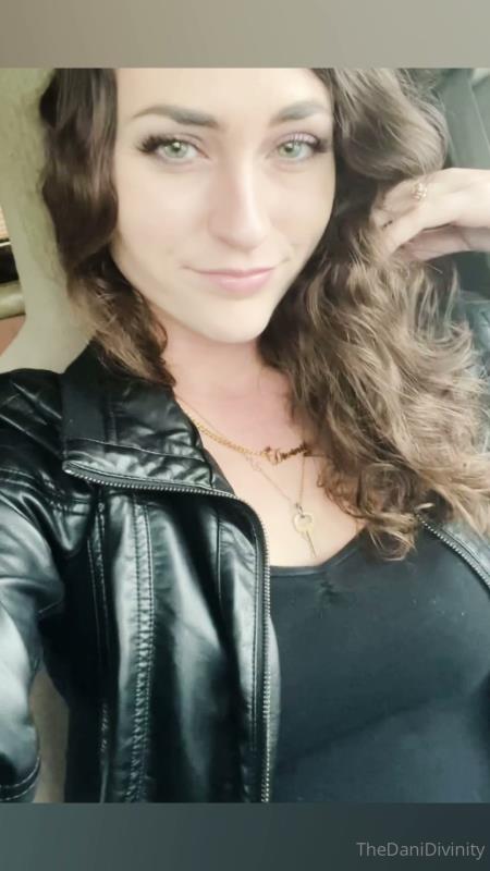 Dani Divinity aka thedanidivinity in clip Fun little walk down memory lane Fall I know you love every glimpse you can ge [FullHD 1080P]