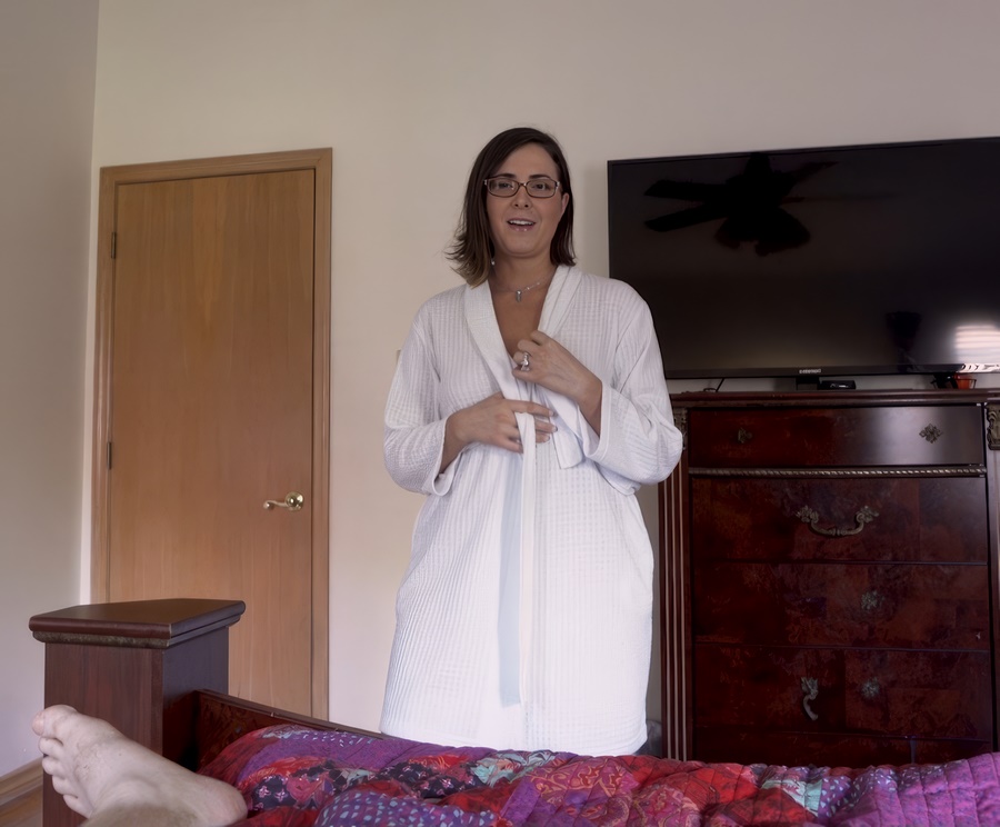 Helena Price While Husband Was Taking A Shower, Wife Went To Have Sex With Stepson