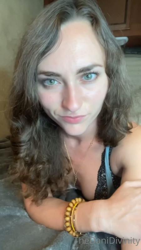 Dani Divinity aka thedanidivinity in clip Full Clip Come Goon to your Goddess. Sit at my feet and stroke to my perfect soles wh [FullHD 1080P]