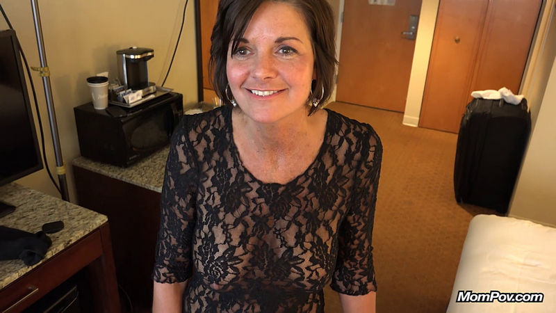 Tessa: Southern MILF Gets A Proper Facial [MomPov] (HD 720p)