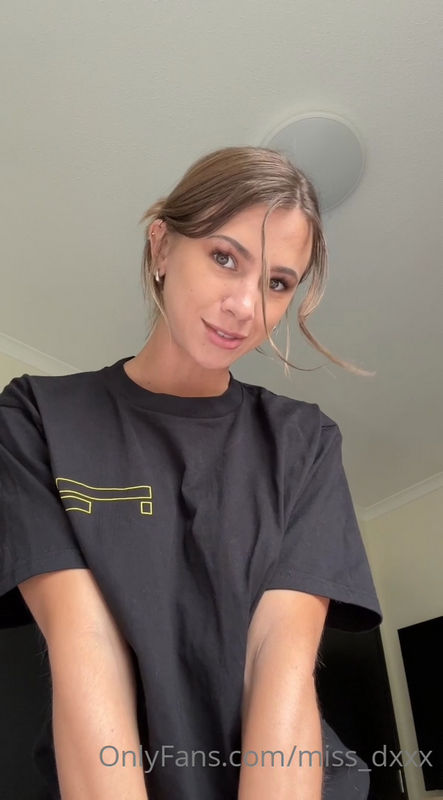 Miss Dxxx  B26Eb0F12869 (Onlyfans) SD 1080p