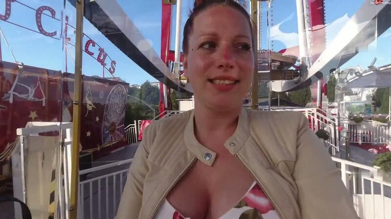 Viola_Beck - PUBLIC UND OUTDOOR - Ferngesteuert vom MDH User [FullHD 1080P]  (MyDirtyHobby)