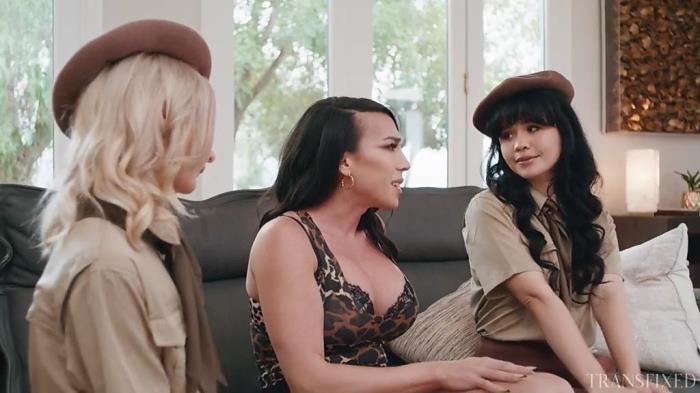 Yhivi, Emma Rosie, Kasey Kei - A Double Helping [SD 576p]