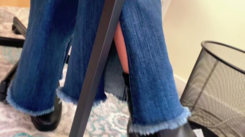 Melissa Masters - Sniff My Jeans Femdom'ed by the Intern [FullHD 1080P]