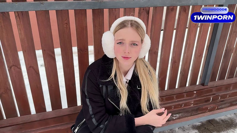 A Stranger Was Divorced For Sex By Offering a New Iphone Arisha Mills (Onlyfans) FullHD 1080p